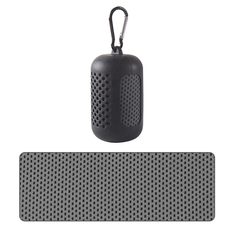 Serviette rafraîchissante portable avec étui en silicone